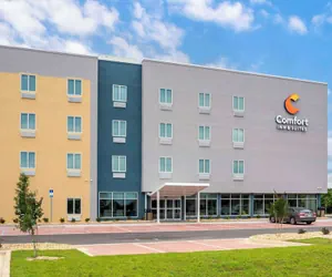 Photo 2 - Comfort Inn & Suites Destin near Henderson Beach