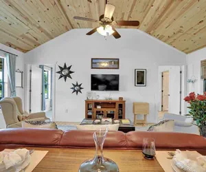 Photo 2 - Luxurious Cottage on 3-acre's in Fred Wine Country