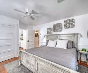 Photo 3 - Charming Cottage Near Main With Patio&firepit!!