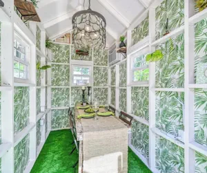 Photo 4 - Charming Cottage Near Main With Patio&firepit!!