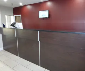 Photo 4 - Red Roof Inn Columbia, TN