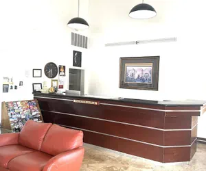 Photo 4 - Weatherford Heritage Inn