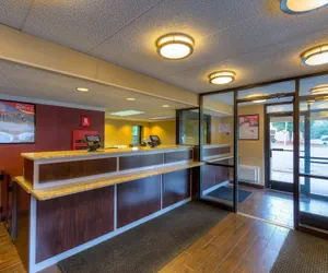 Photo 5 - Red Roof Inn Memphis East