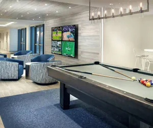 Photo 4 - Courtyard by Marriott Miami Coconut Grove