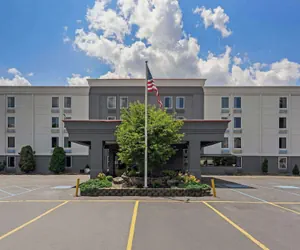 Photo 2 - Quality Inn Easton