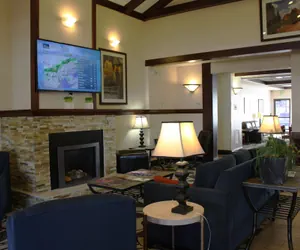 Photo 3 - Ramada by Wyndham Denver International Airport