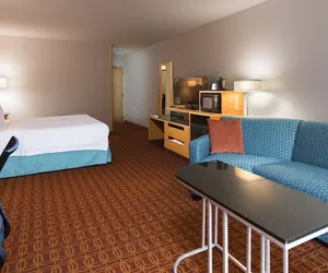 Photo 3 - Fairfield Inn & Suites by Marriott Ft. Myers/Cape Coral