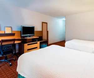 Photo 4 - Fairfield Inn & Suites by Marriott Ft. Myers/Cape Coral