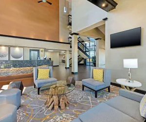 Photo 4 - Best Western Ashbury Inn