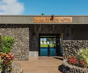 Photo 2 - Maui Seaside Hotel