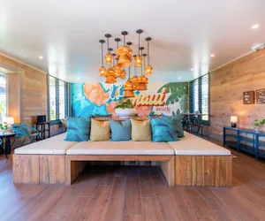 Photo 4 - Maui Seaside Hotel