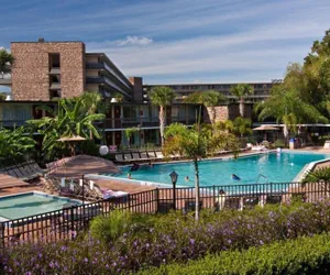 Photo 2 - Rosen Inn International