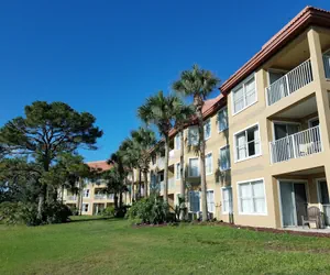 Photo 2 - Parc Corniche Condominium Suite Hotel