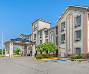 Photo 2 - Comfort Inn & Suites La Grange - Louisville Area