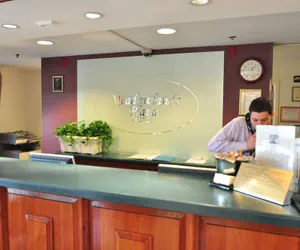 Photo 3 - Meadowlands Plaza Hotel