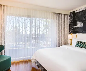 Photo 3 - Avenue of the Arts Costa Mesa, a Tribute Portfolio Hotel