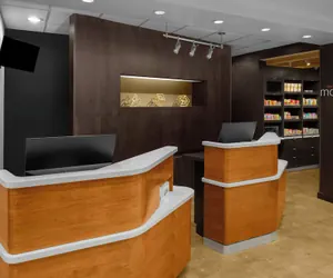 Photo 3 - Courtyard by Marriott Sandy