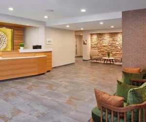 Photo 5 - Fairfield Inn & Suites by Marriott Albany Airport