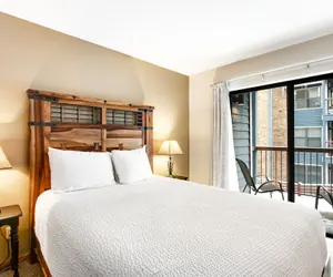 Photo 5 - River Mountain Lodge