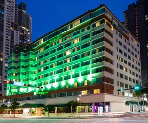 Photo 2 - Holiday Inn Port of Miami - Downtown by IHG