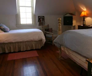 Photo 5 - Fife And Drum Inn