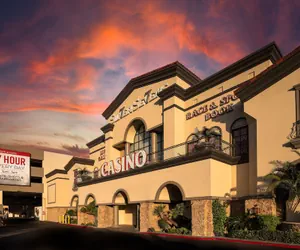 Photo 2 - Silver Sevens Hotel & Casino