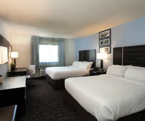 Photo 3 - Silver Sevens Hotel & Casino