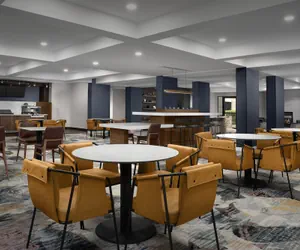 Photo 2 - Courtyard by Marriott Dallas Addison/Quorum Drive