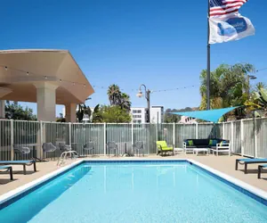 Photo 2 - Hampton Inn San Diego Del Mar