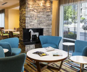 Photo 4 - Fairfield Inn & Suites by Marriott Atlanta Buckhead