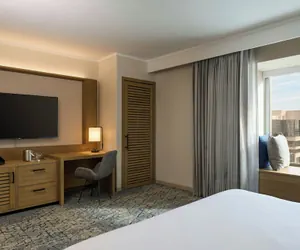 Photo 5 - Sheraton Grand Sacramento Hotel