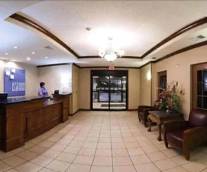 Photo 3 - Holiday Inn Express & Suites Plainview by IHG