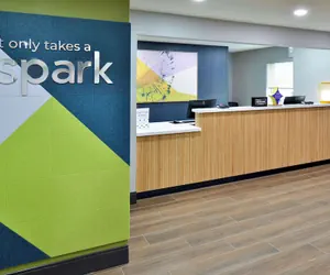 Photo 4 - Spark by Hilton Dallas Medical District Love Field