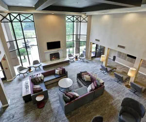 Photo 5 - Courtyard by Marriott Springfield