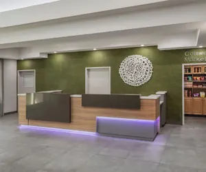 Photo 4 - Fairfield Inn & Suites by Marriott Oakland Hayward