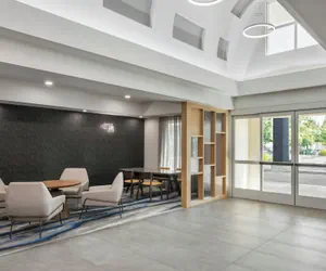 Photo 3 - Fairfield Inn & Suites by Marriott Oakland Hayward