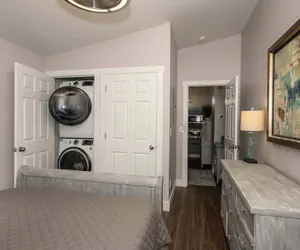 Photo 3 - Heart of Mainstrasse Suites