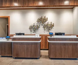 Photo 2 - Courtyard by Marriott Modesto North