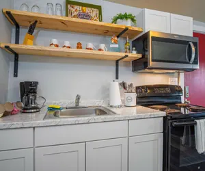 Photo 5 - Downtown Accessible New 1br/1ba Cozy Studio