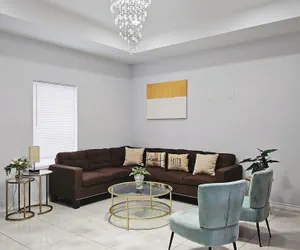 Photo 3 - Beautiful Apartment 9 min to Mercedes Outlets