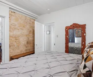 Photo 5 - Calmbach Cottage 2 Bedroom Home by RedAwning