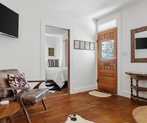 Photo 3 - Calmbach Cottage 2 Bedroom Home by RedAwning