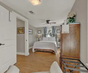 Photo 3 - OSH Walk to Main St