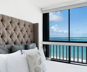 Photo 5 - Maria Beach 1BDR Oceanfront Pool Parking