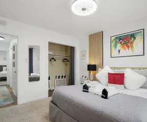 Photo 5 - Coastal Palm Tree 2BR Retreat Ocean View