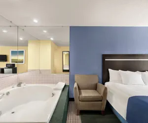 Photo 5 - The Cayuga Inn at the Finger Lakes