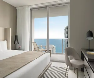 Photo 5 - Hyde Beach House by Zelloo