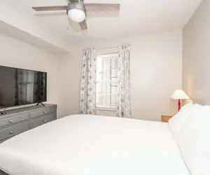 Photo 3 - Arkstone Retreat Suites, 3 in 1!