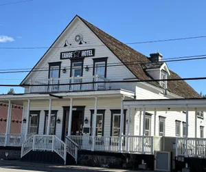 Photo 2 - Tahoe Star Hotel