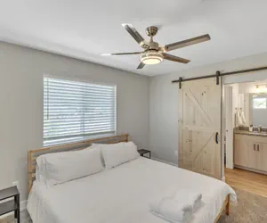 Photo 3 - The Ideal Getaway 3 Bedroom Home by RedAwning